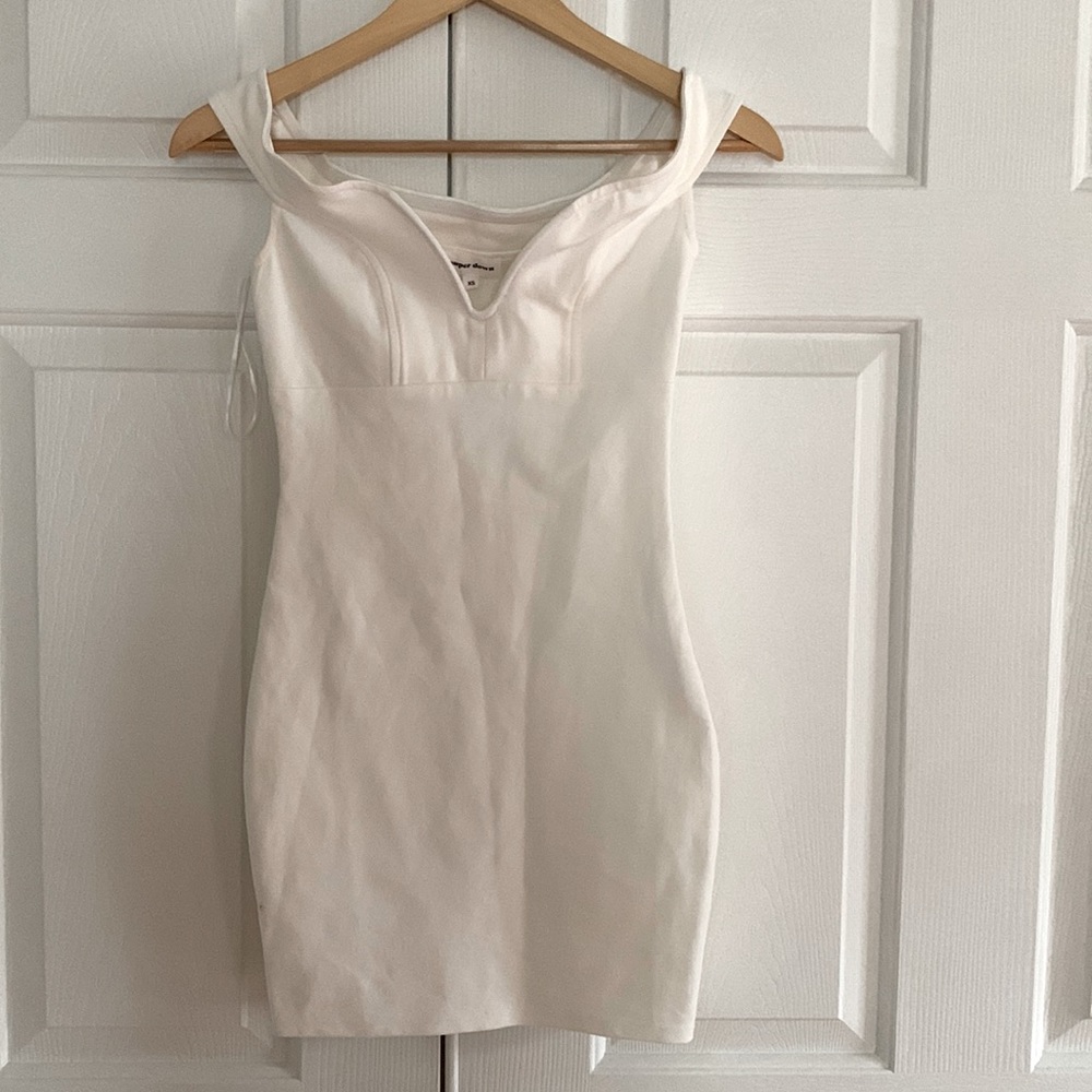 Super down white dress